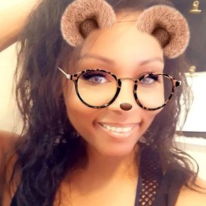 Meet your Posher, Meca